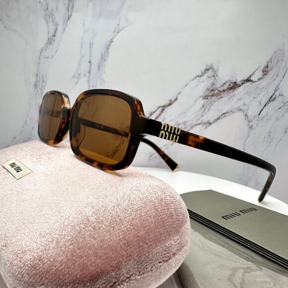 New MIU MIU Sunglasses - Picture 3 of 16